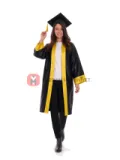 Lise Sarı Mezuniyet Kep Cübbe - yürüyüş pozu