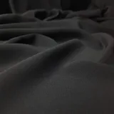 Sentetik ipek kumaş yakın çekim – avukat cübbesi