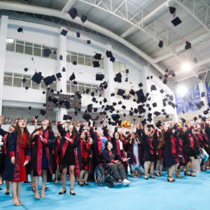 mezuniyet cübbesi kiralama - Mezuniyet Cübbesi Kiralama