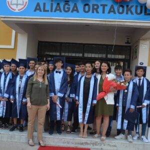 mezuniyet cübbesi kiralama - Mezuniyet Cübbesi Kiralama